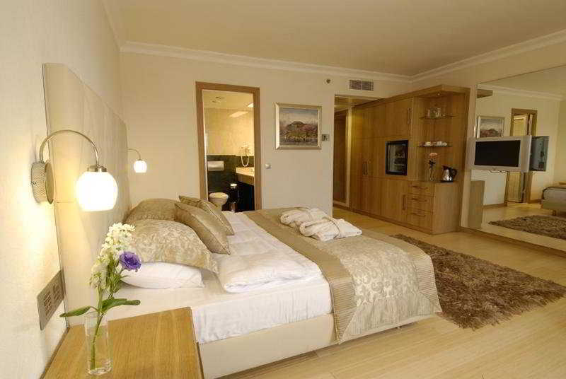 Mega & Nisantasi İstanbul