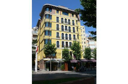 Hotel Mega & Nisantasi 4*