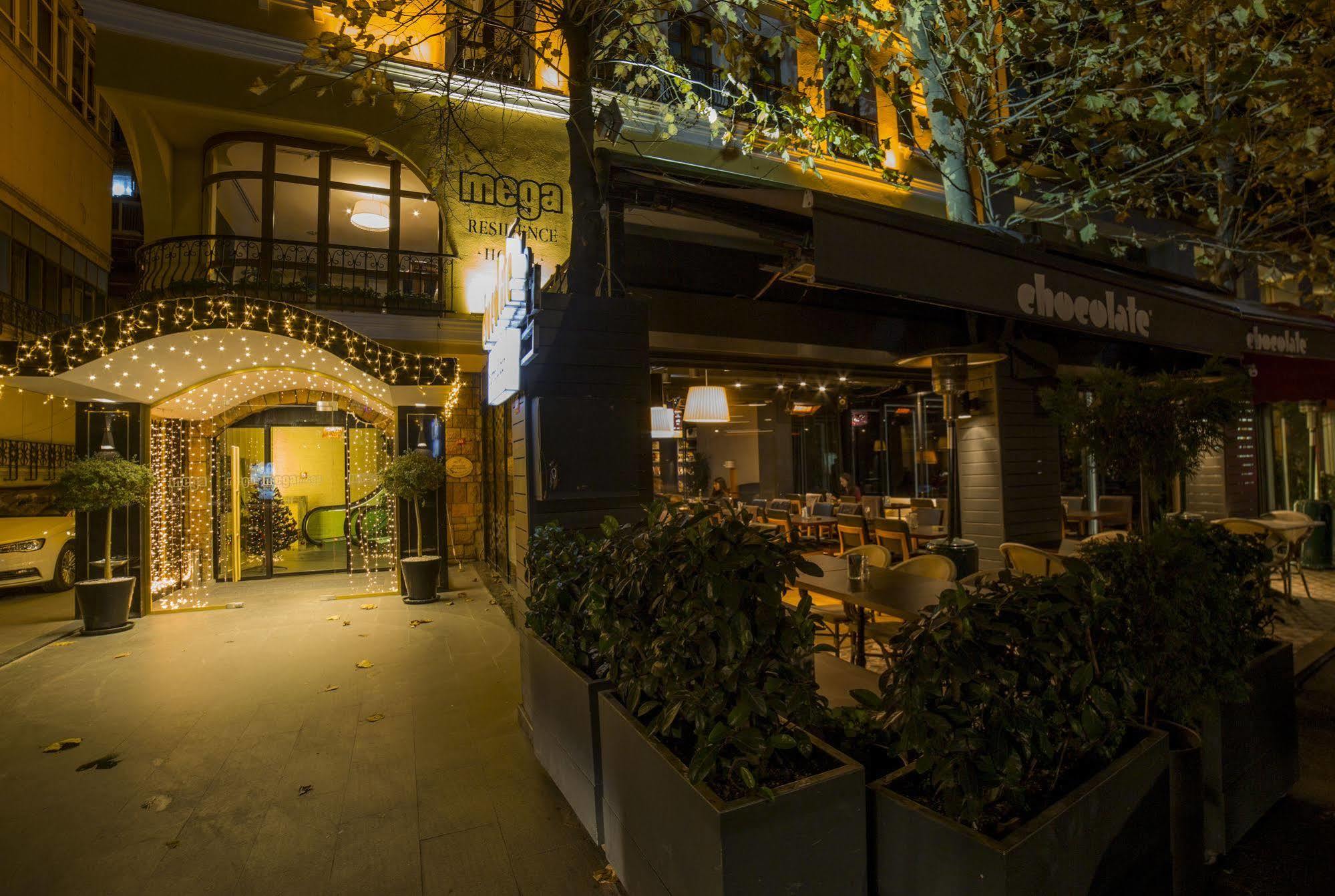 Mega & Nisantasi Hotel 4*